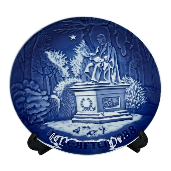 1988 Bing & Grondahl Porcelain Christmas Plate "The King's Garden in Copenhagen" - Picture 1 of 6